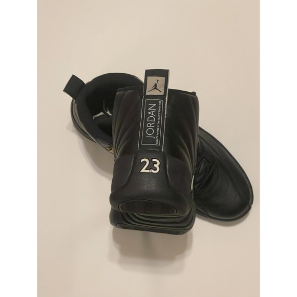 Athletic_Shoes